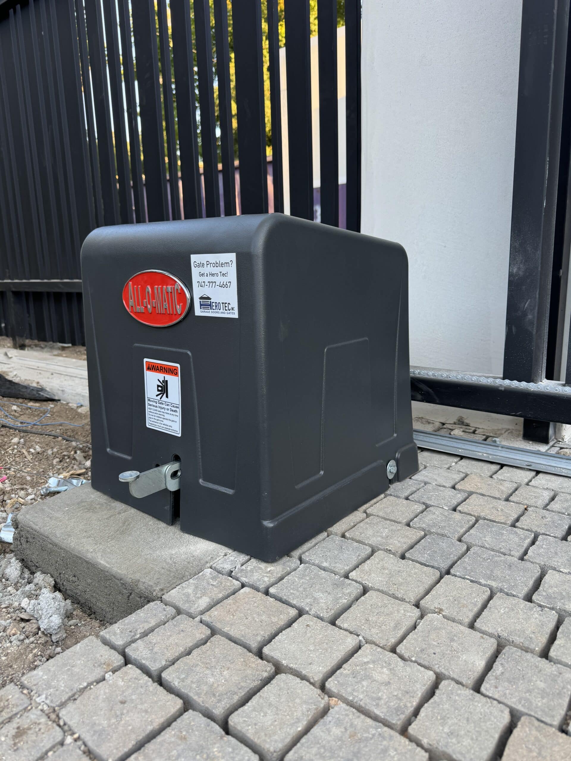Electric gate opener